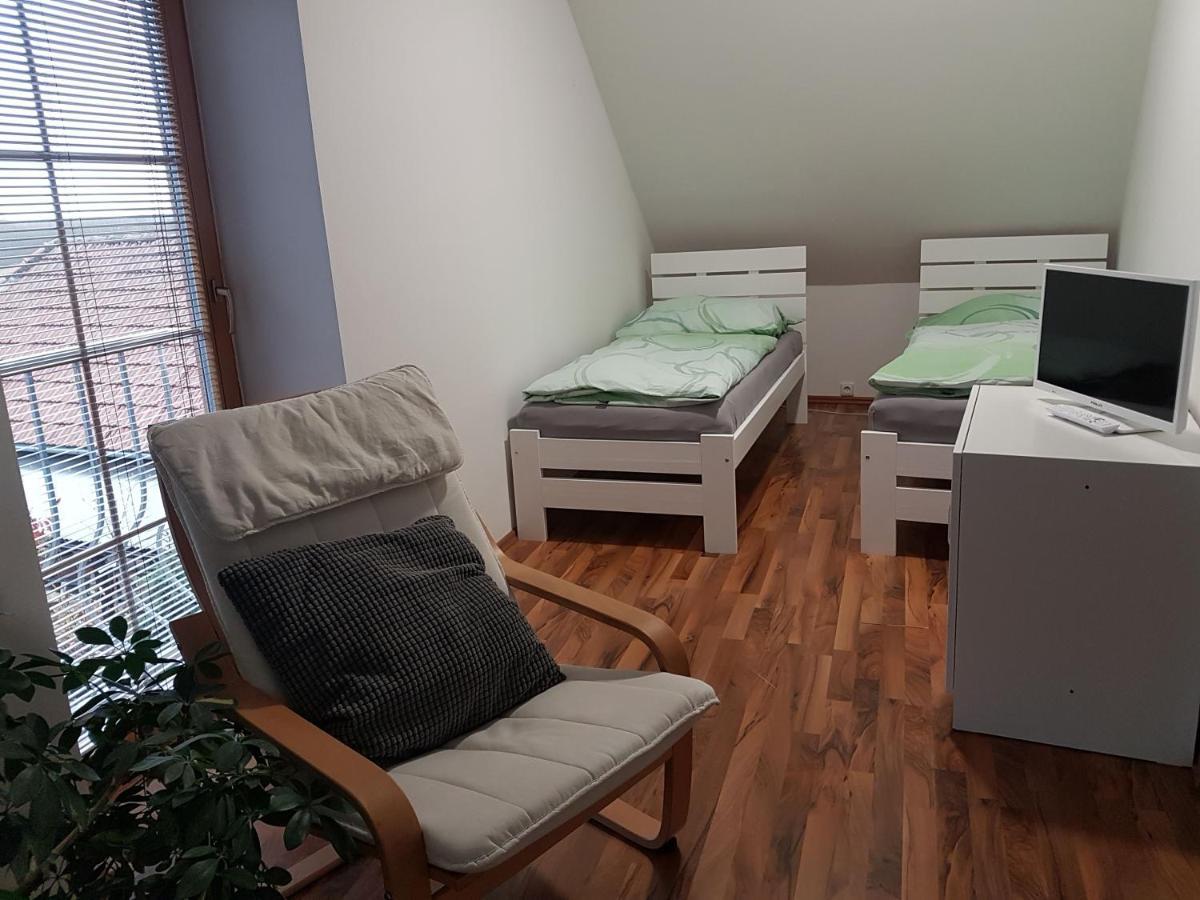 Apartman V Aleji Slavkov u Brna Eksteriør billede